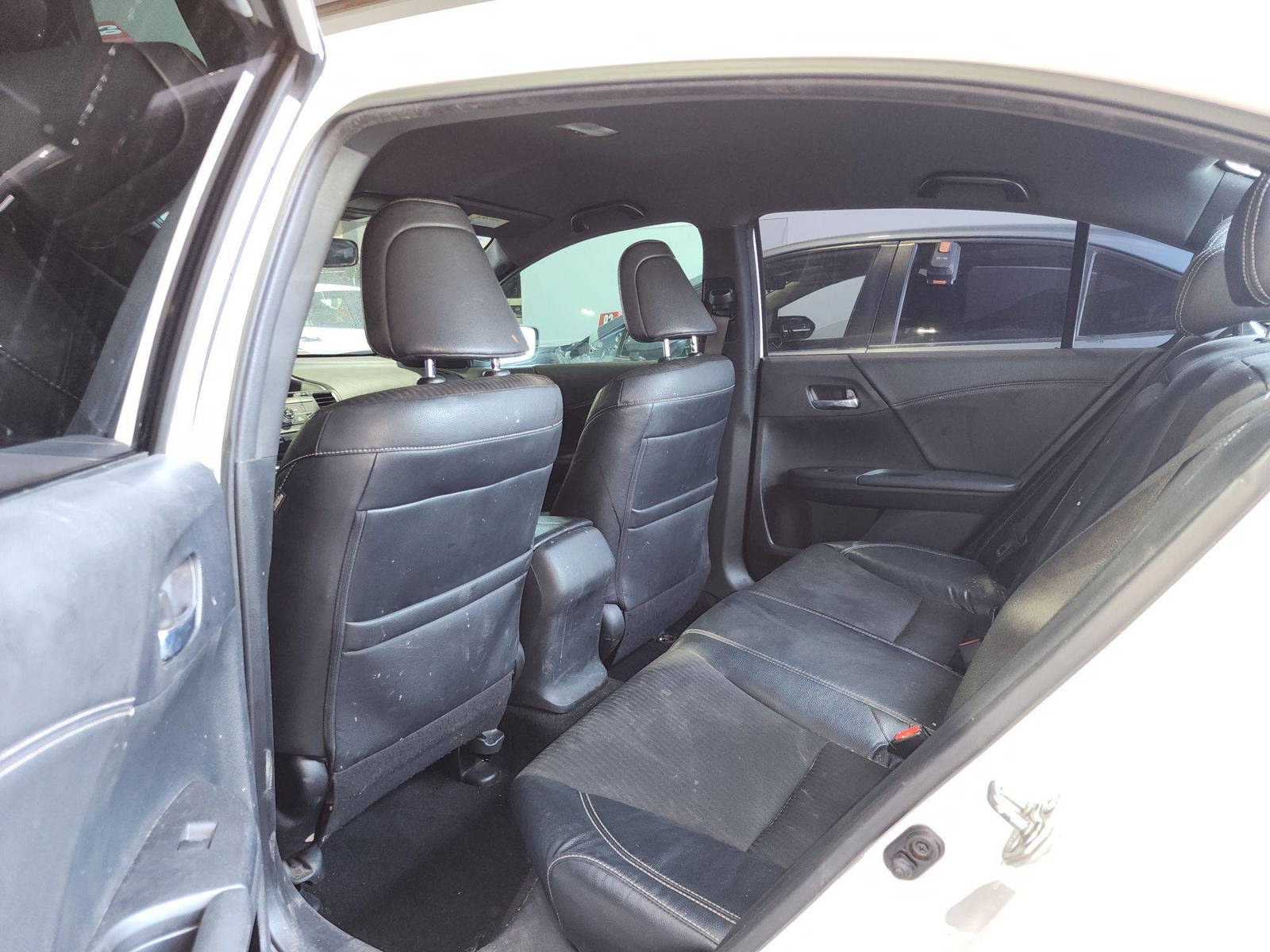 2016 HONDA ACCORD — 162007 Miles — Lot GA113913 — Souq - Marhaba Auctions Used Cars - Image 7