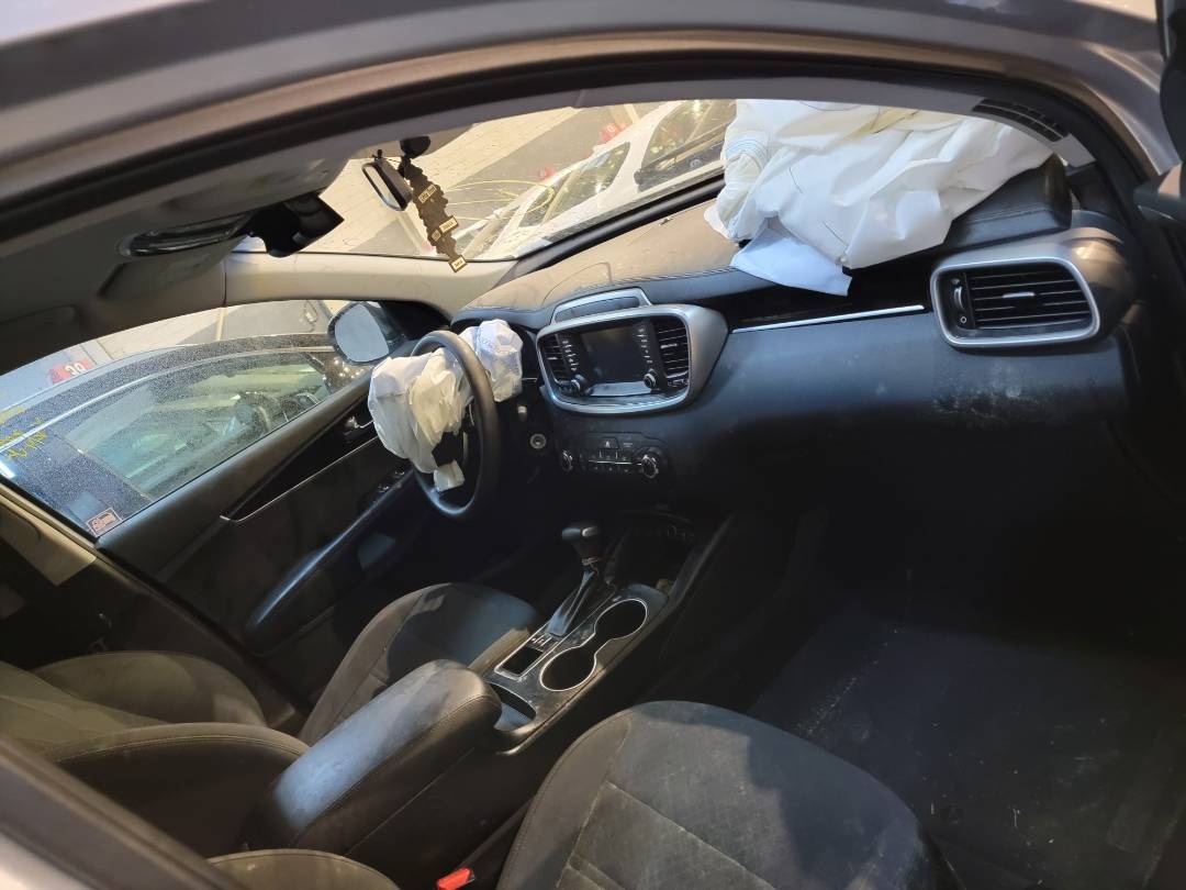2020 KIA SORENTO — 68829 Miles — Lot 612097 - Marhaba Auctions Used Cars - Image 5