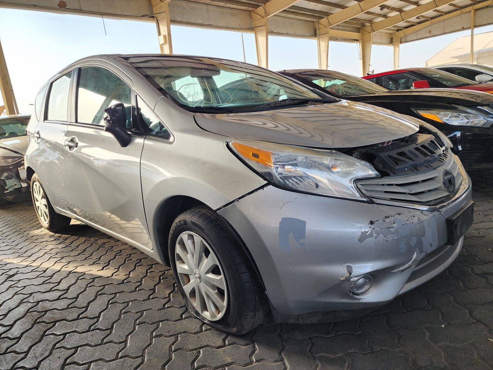 2016 NISSAN VERSA NOTE — 111812 Miles — Lot 46380904 — Souq - Marhaba Auctions Used Cars - Image 4