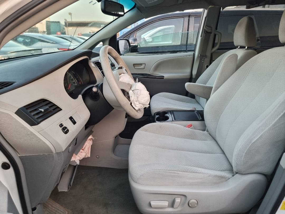 2012 TOYOTA SIENNA — 202929 Miles — Lot 215487 — Ind. 12 - Marhaba Auctions Used Cars - Image 6