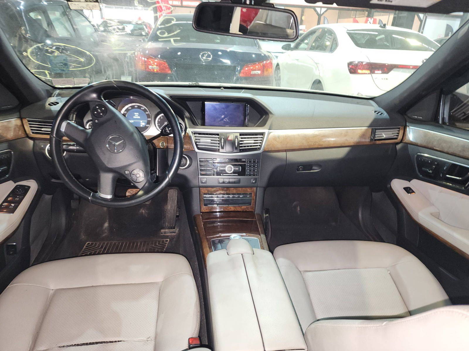 2011 MERCEDES BENZ E 350 — 159435 Miles — Lot 55656324 — Al Quoz - Marhaba Auctions Used Cars - Image 7