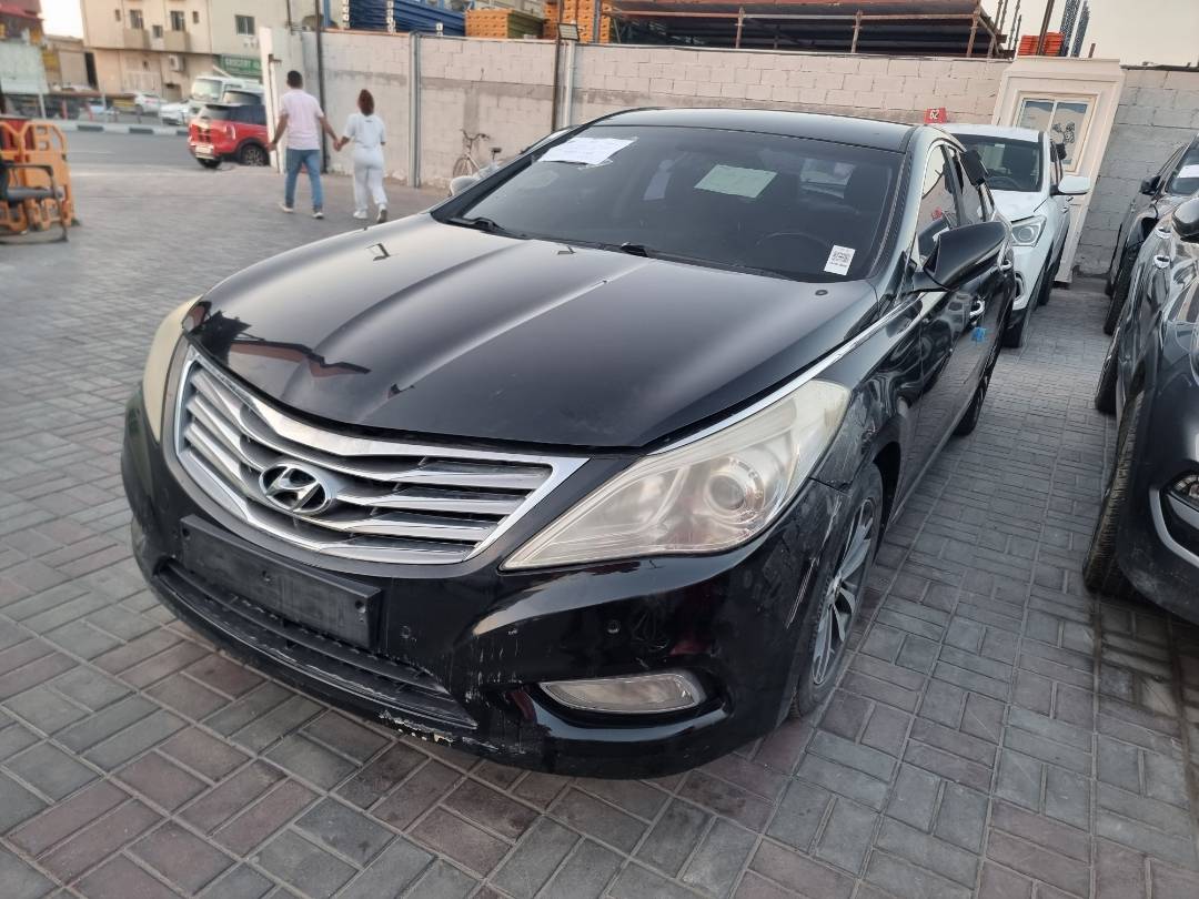 2012 HYUNDAI GRANDEUR — 300292 KM — Lot 13458 — Ind. 12 - Marhaba Auctions Used Cars - Image 3