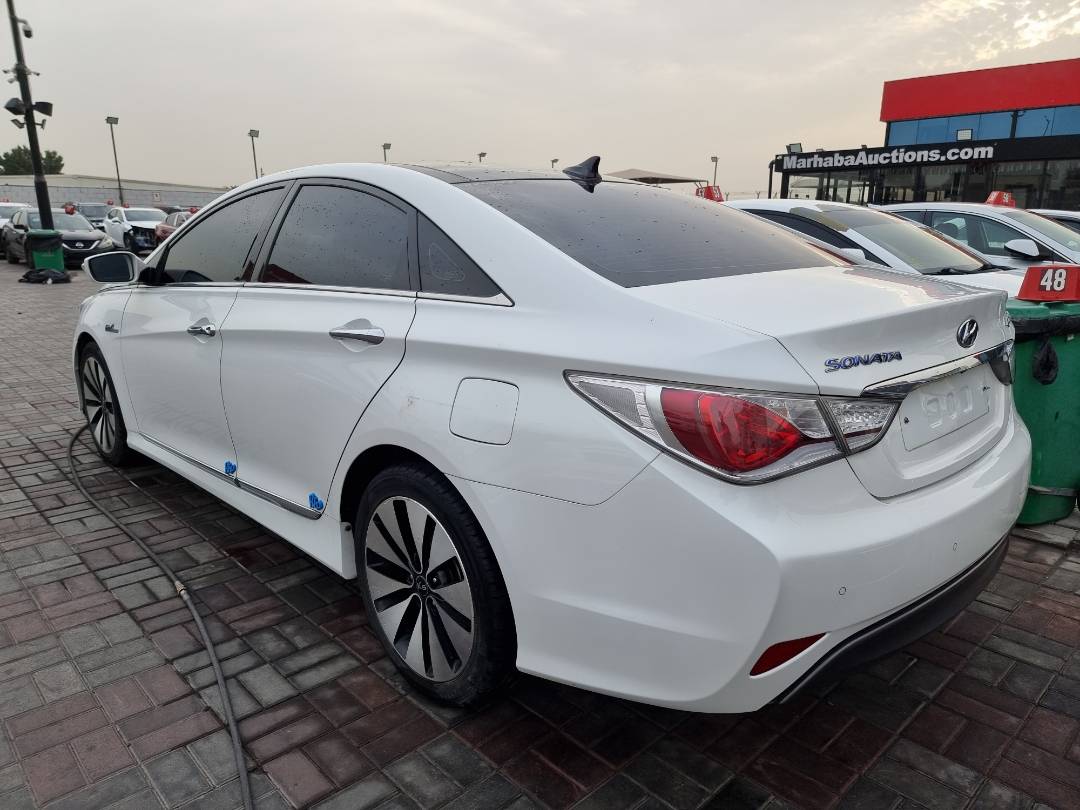 2012 HYUNDAI SONATA — 189756 KM — Lot 125478 — Ind. 12 - Marhaba Auctions Used Cars - Image 5
