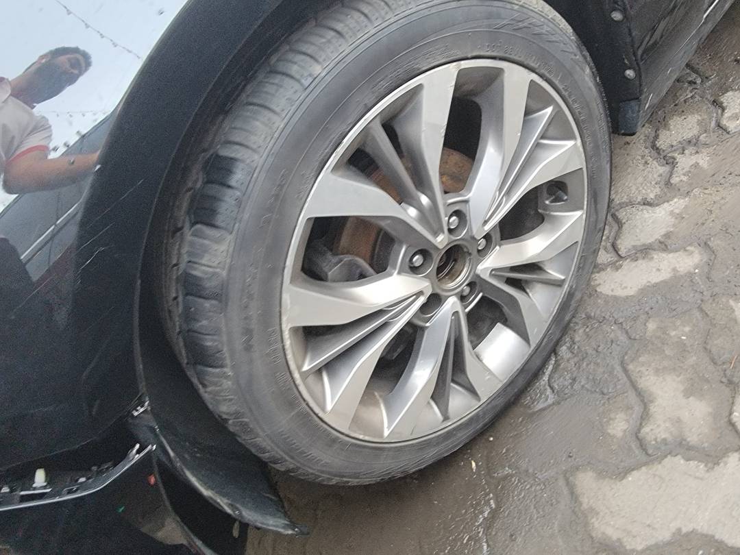 2015 HYUNDAI SONATA — 185984 KM — Lot FA045950 — Souq - Marhaba Auctions Used Cars - Image 6