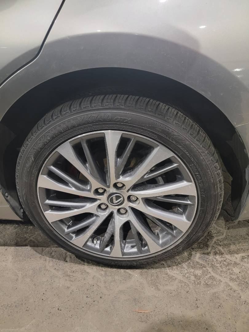 2019 LEXUS ES 300H — 55383 Miles — Lot B18K2012580 — Main - Marhaba Auctions Used Cars - Image 9