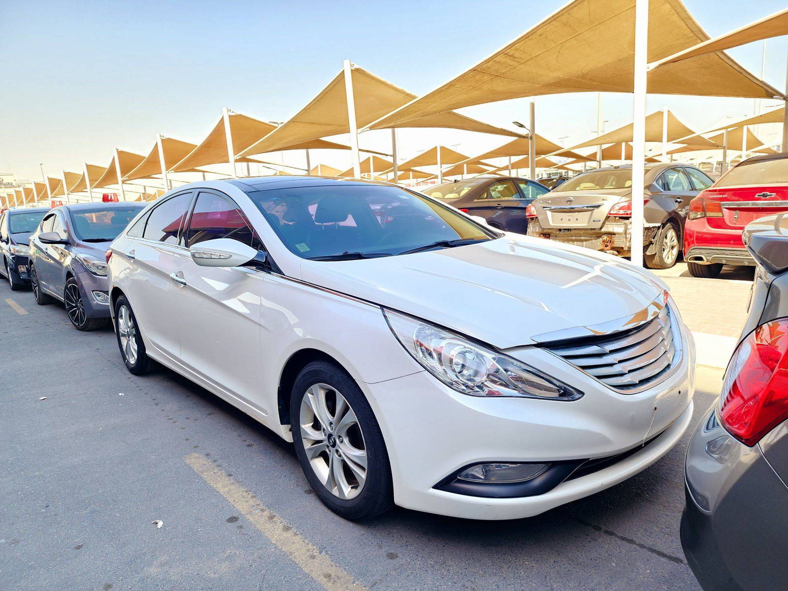 2010 HYUNDAI SONATA — 203790 KM — Lot AA101149 — Souq - Marhaba Auctions Used Cars - Image 5