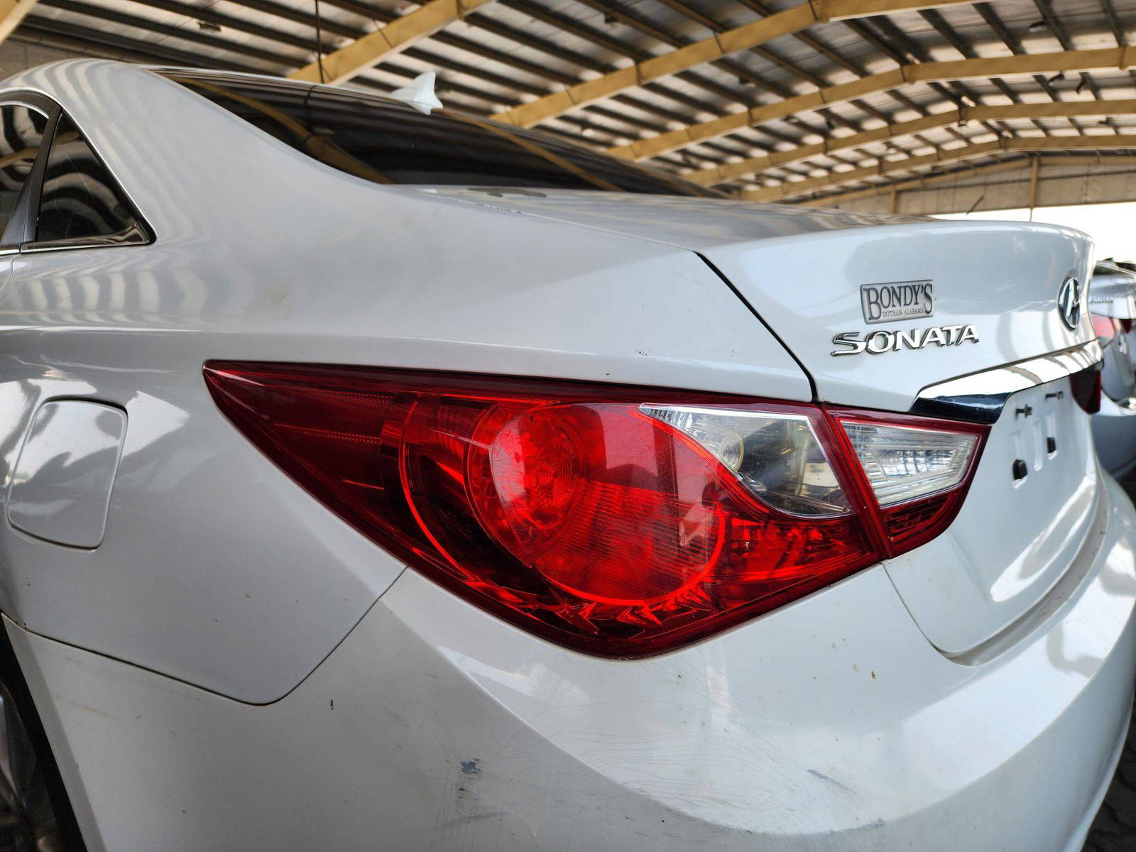 2012 HYUNDAI SONATA — 157724 Miles — Lot 39323572 — Souq - Marhaba Auctions Used Cars - Image 10