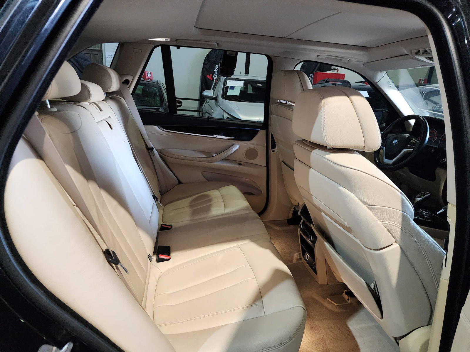2014 BMW X 5 — 175572 KM — Lot C08433 — Al Quoz - Marhaba Auctions Used Cars - Image 9