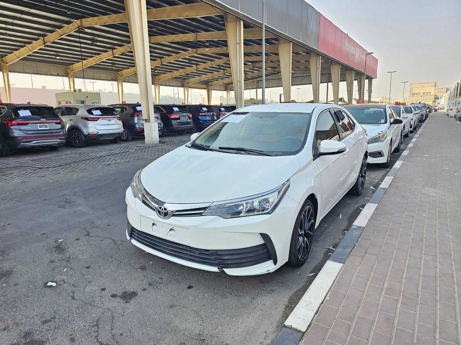 2018 TOYOTA COROLLA — 180266 KM — Lot 9J5214466 — Souq - Marhaba Auctions Used Cars - Image 3