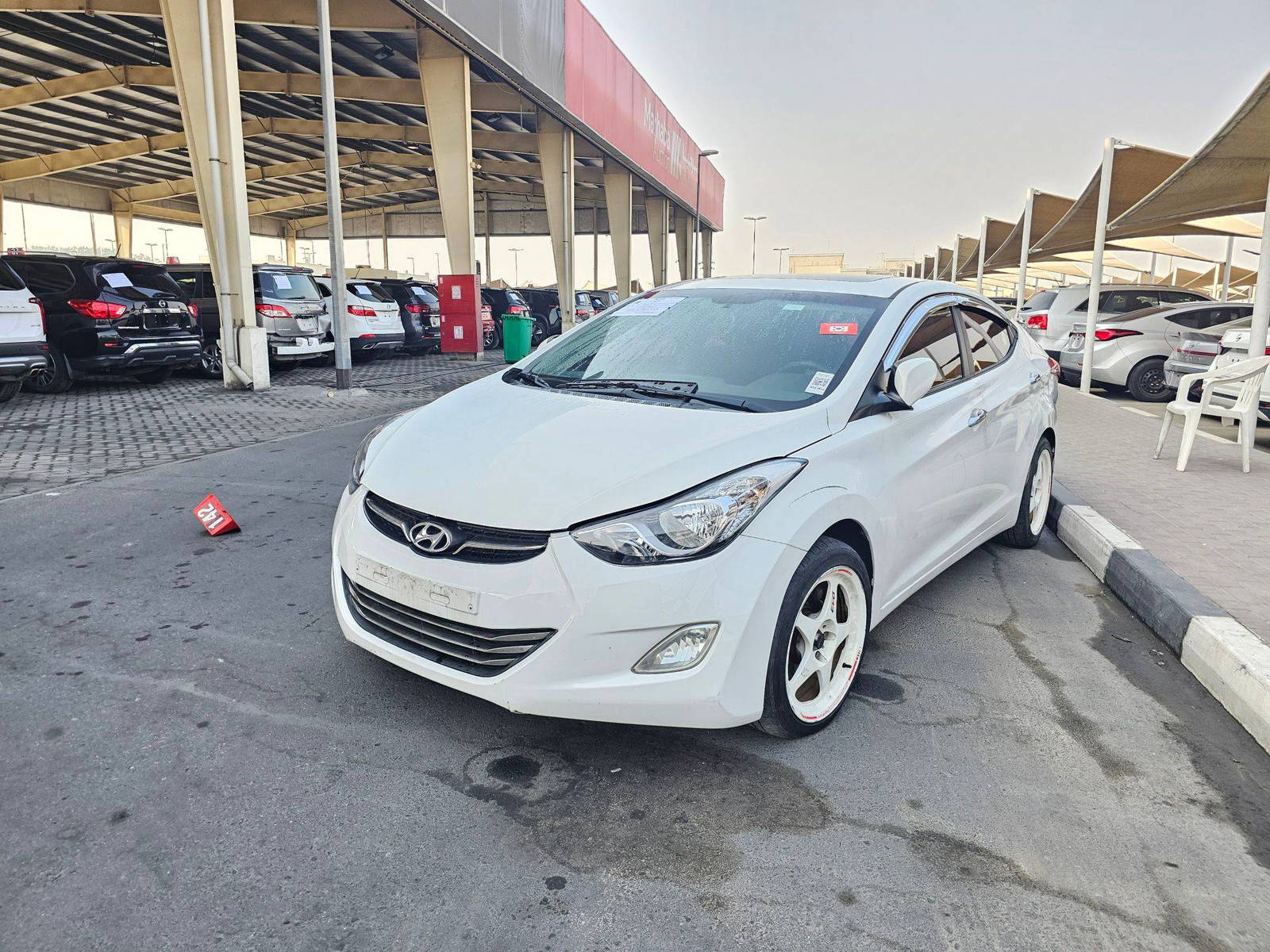 2011 HYUNDAI AVANTE — 182798 KM — Lot 133595 — Souq - Marhaba Auctions Used Cars - Image 3