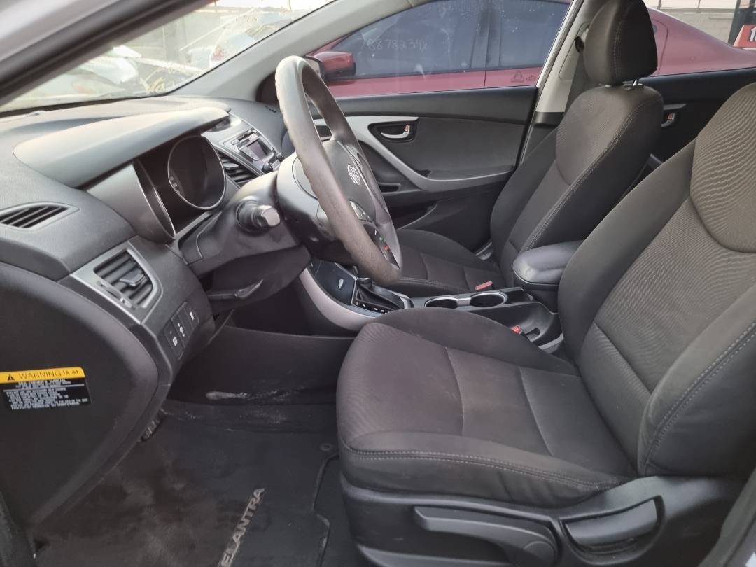 2016 HYUNDAI ELANTRA — 169134 KM — Lot 215487 — Ind. 12 - Marhaba Auctions Used Cars - Image 6