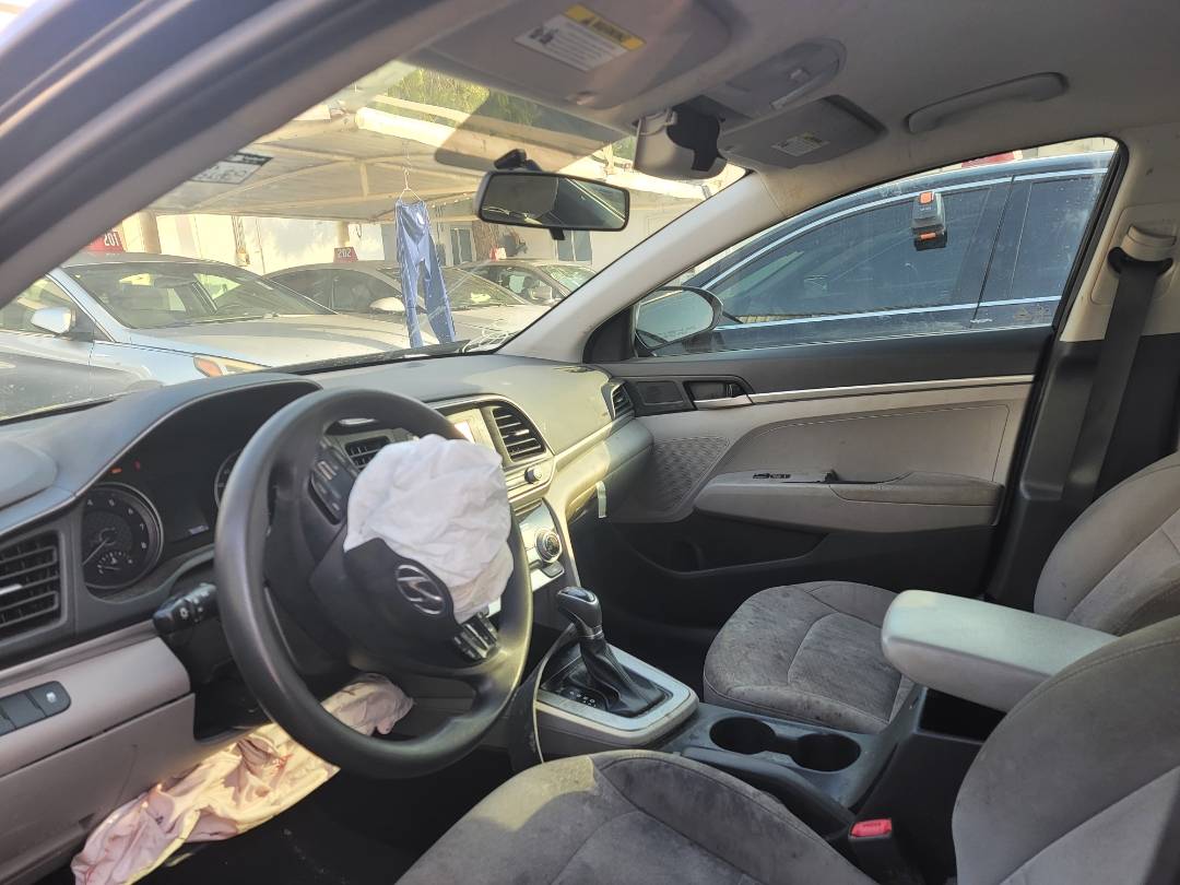 2019 HYUNDAI ELANTRA — 76590 Miles — Lot 54792724 — Souq - Marhaba Auctions Used Cars - Image 5