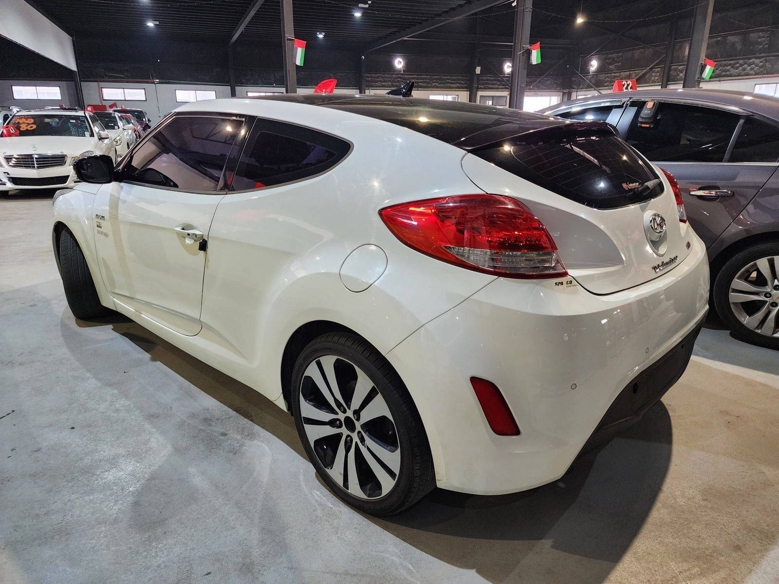 2012 HYUNDAI VELOSTER — 129083 KM — Lot 023850 — Al Quoz - Marhaba Auctions Used Cars - Image 5