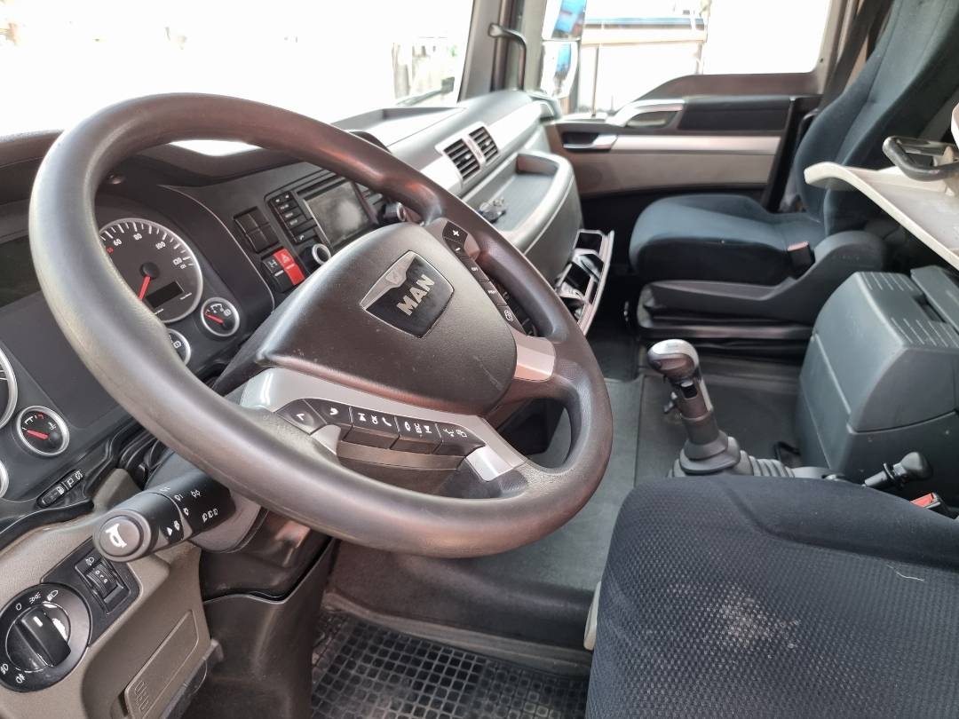 2014 MAN TGX 18.440 — 068605 KM — Lot W192372 — Main - Marhaba Auctions Used Cars - Image 6
