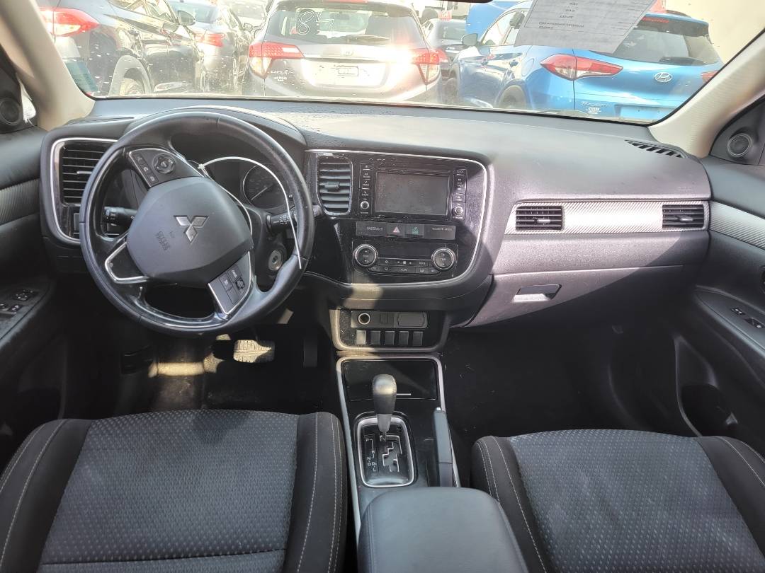 2017 MITSUBISHI OUTLANDER — 75422 Miles — Lot HZ054380 — Main - Marhaba Auctions Used Cars - Image 7