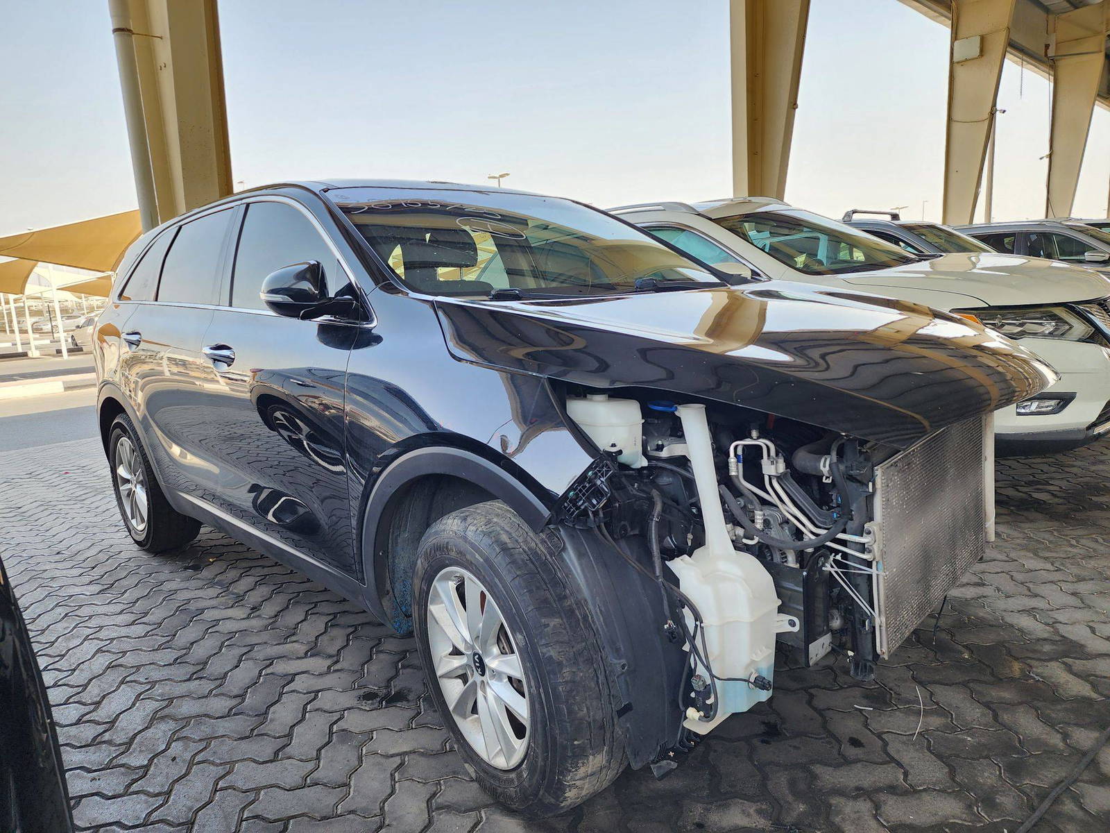2019 KIA SORENTO — 142164 Miles — Lot 87800 — Souq - Marhaba Auctions Used Cars - Image 4