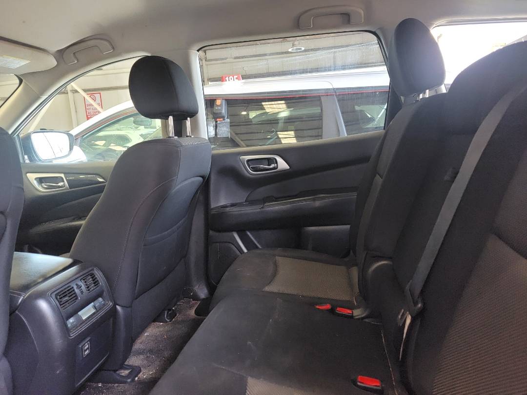 2018 NISSAN PATHFINDER — 161142 Miles — Lot 637238 — Main - Marhaba Auctions Used Cars - Image 7