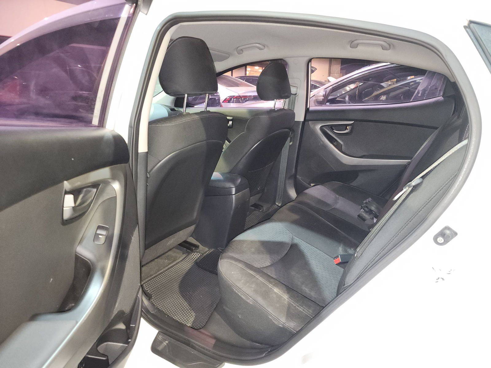 2012 HYUNDAI AVANTE — 120639 KM — Lot 279477 — Al Quoz - Marhaba Auctions Used Cars - Image 7