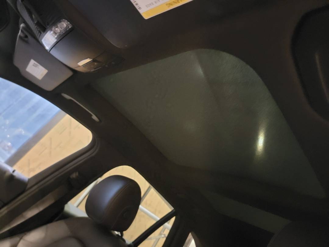 MERCEDES BENZ GLC-300 2018 - Marhaba Auction Used Cars - Image 10