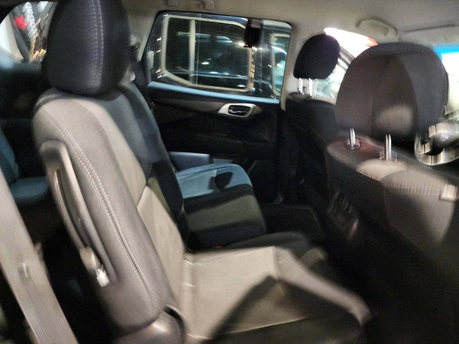 2017 NISSAN PATHFINDER — 126914 Miles — Lot 54009 — Al Quoz - Marhaba Auctions Used Cars - Image 7