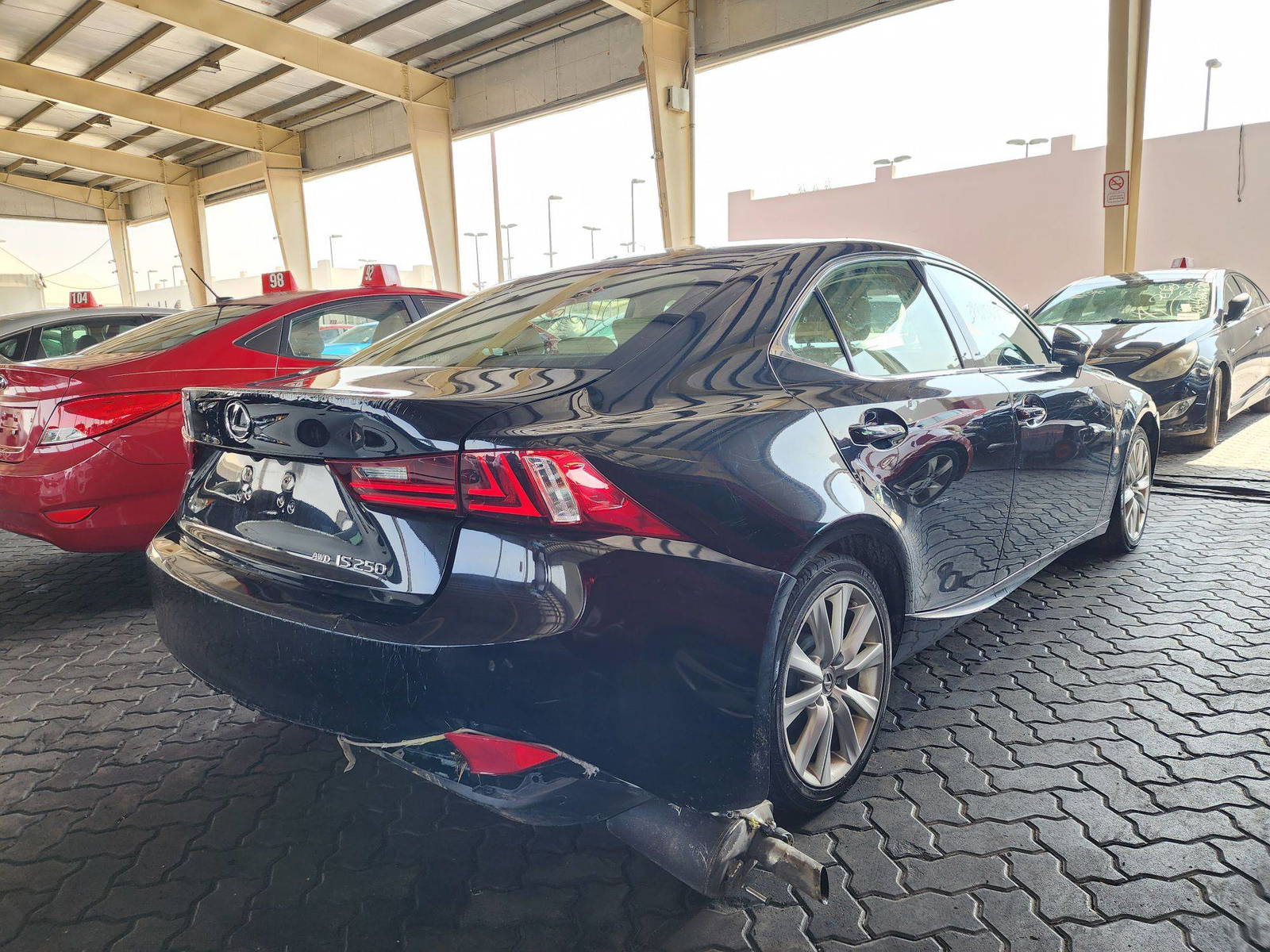 2014 LEXUS IS 250 — 175698 Miles — Lot 24E5011203 — Souq - Marhaba Auctions Used Cars - Image 3