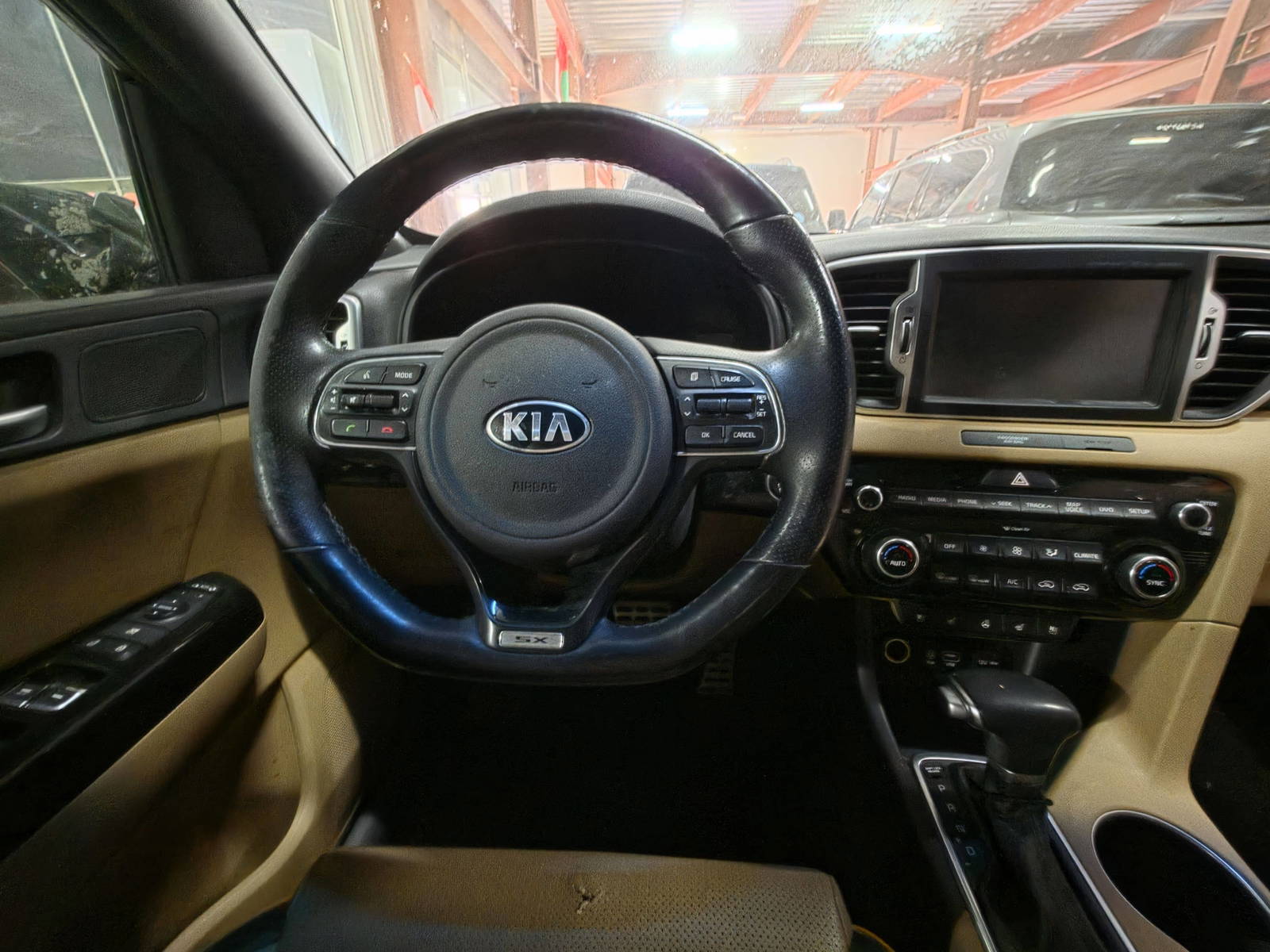 2017 KIA SPORTAGE — 121927 Miles — Lot 77515465 — Oman Yard - Marhaba Auctions Used Cars - Image 13