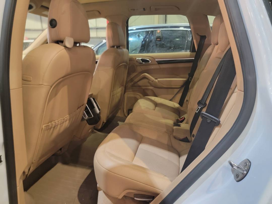2016 PORSCHE Cayenne — 116460 Miles — Lot GKA14436 — Main - Marhaba Auctions Used Cars - Image 6