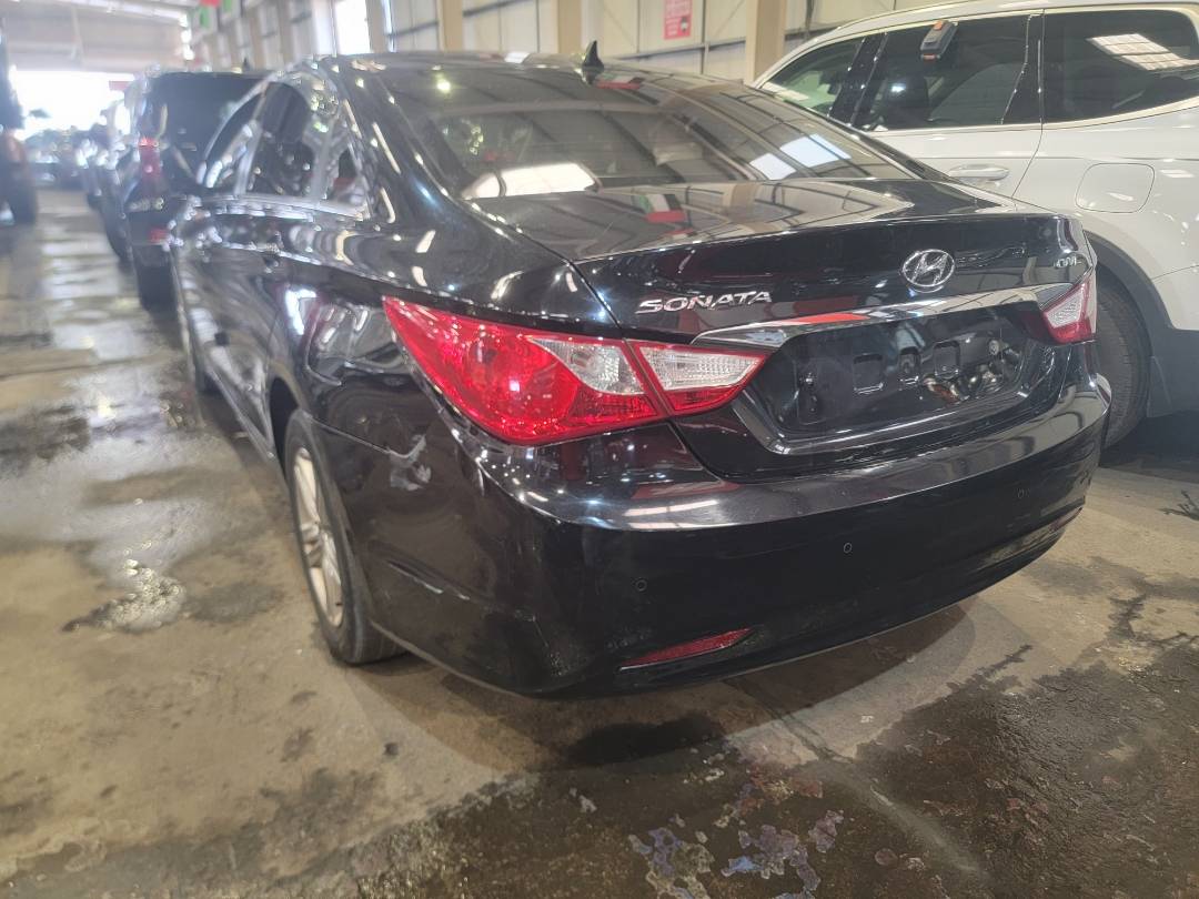 2013 HYUNDAI SONATA — 160096 KM — Lot BDA568389 — Main - Marhaba Auctions Used Cars - Image 5