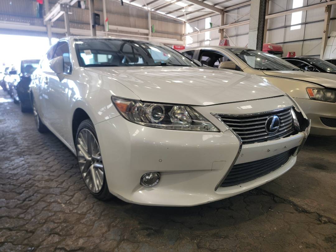 2013 LEXUS ES 350 — 100035 Miles — Lot 2053090 — Main - Marhaba Auctions Used Cars - Image 4