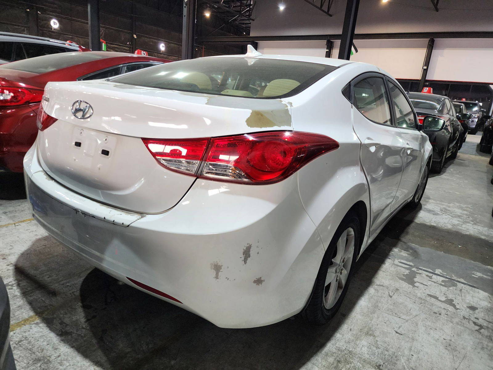 2013 HYUNDAI ELANTRA — 215599 Miles — Lot 317624 — Al Quoz - Marhaba Auctions Used Cars - Image 7