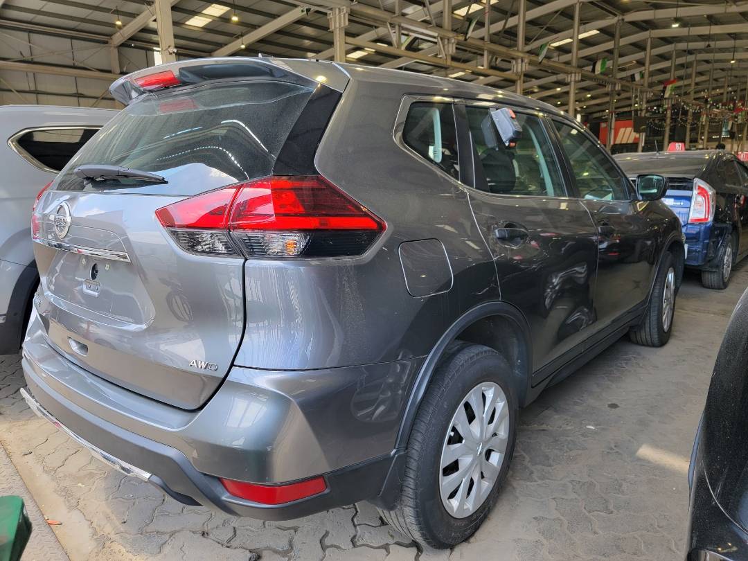 2017 NISSAN ROGUE — 137615 Miles — Lot MV6HC818576 — Main - Marhaba Auctions Used Cars - Image 3