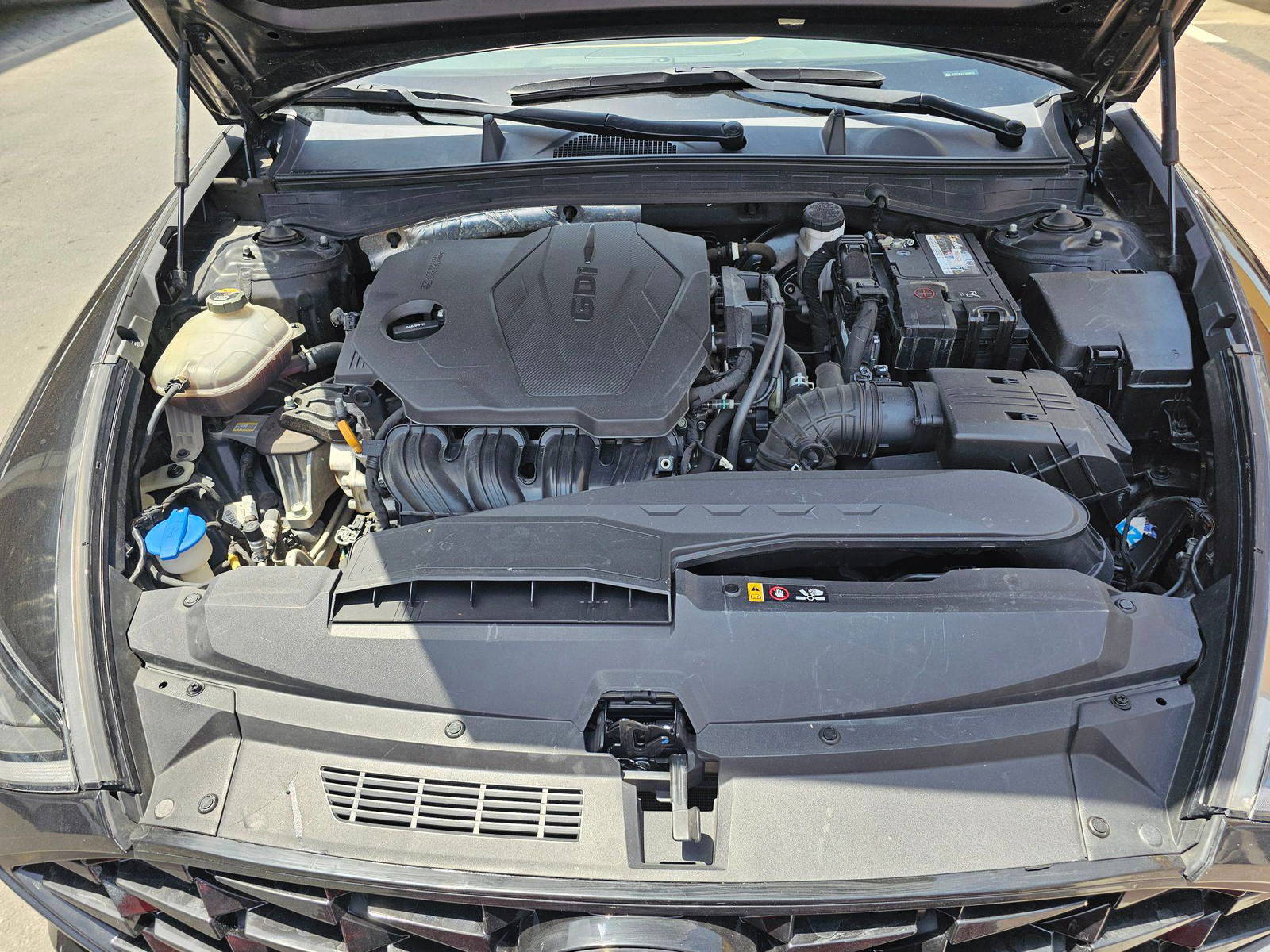 2020 HYUNDAI SONATA — 77923 Miles — Lot H049574 — Souq - Marhaba Auctions Used Cars - Image 11