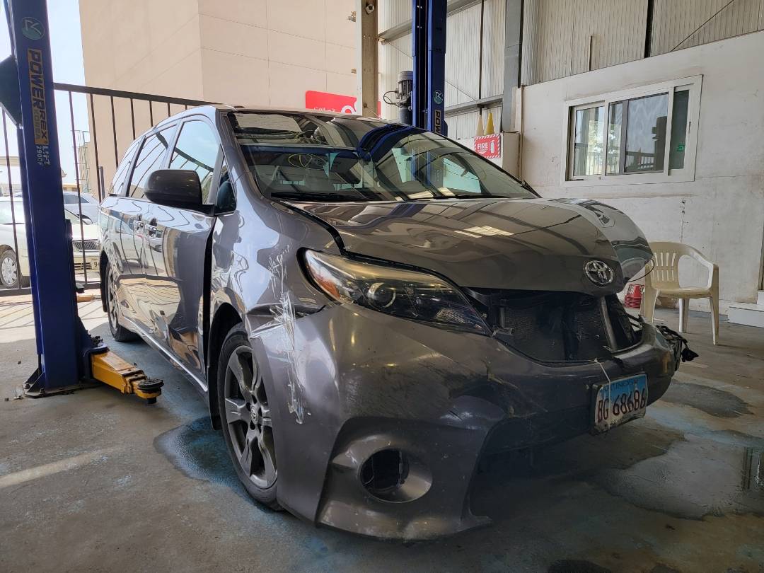2017 TOYOTA SIENNA — 118897 Miles — Lot HS893143 — Main - Marhaba Auctions Used Cars - Image 4