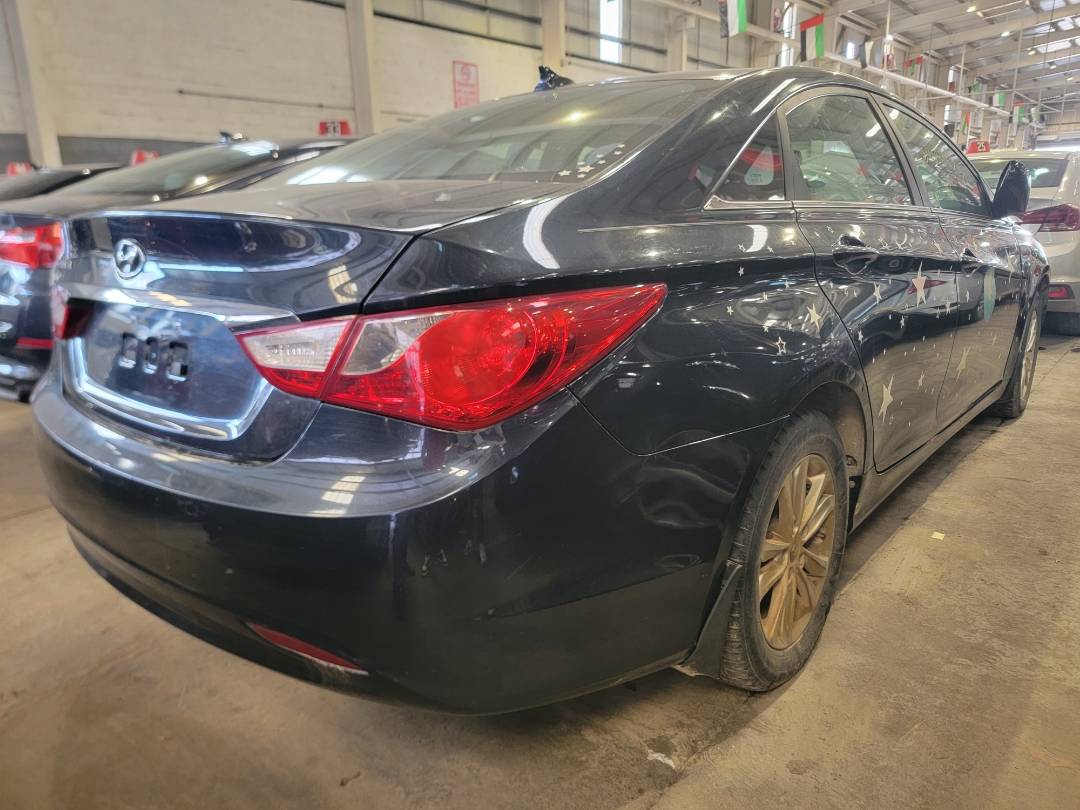2013 HYUNDAI SONATA — 163525 Miles — Lot 38404163 — Main - Marhaba Auctions Used Cars - Image 3