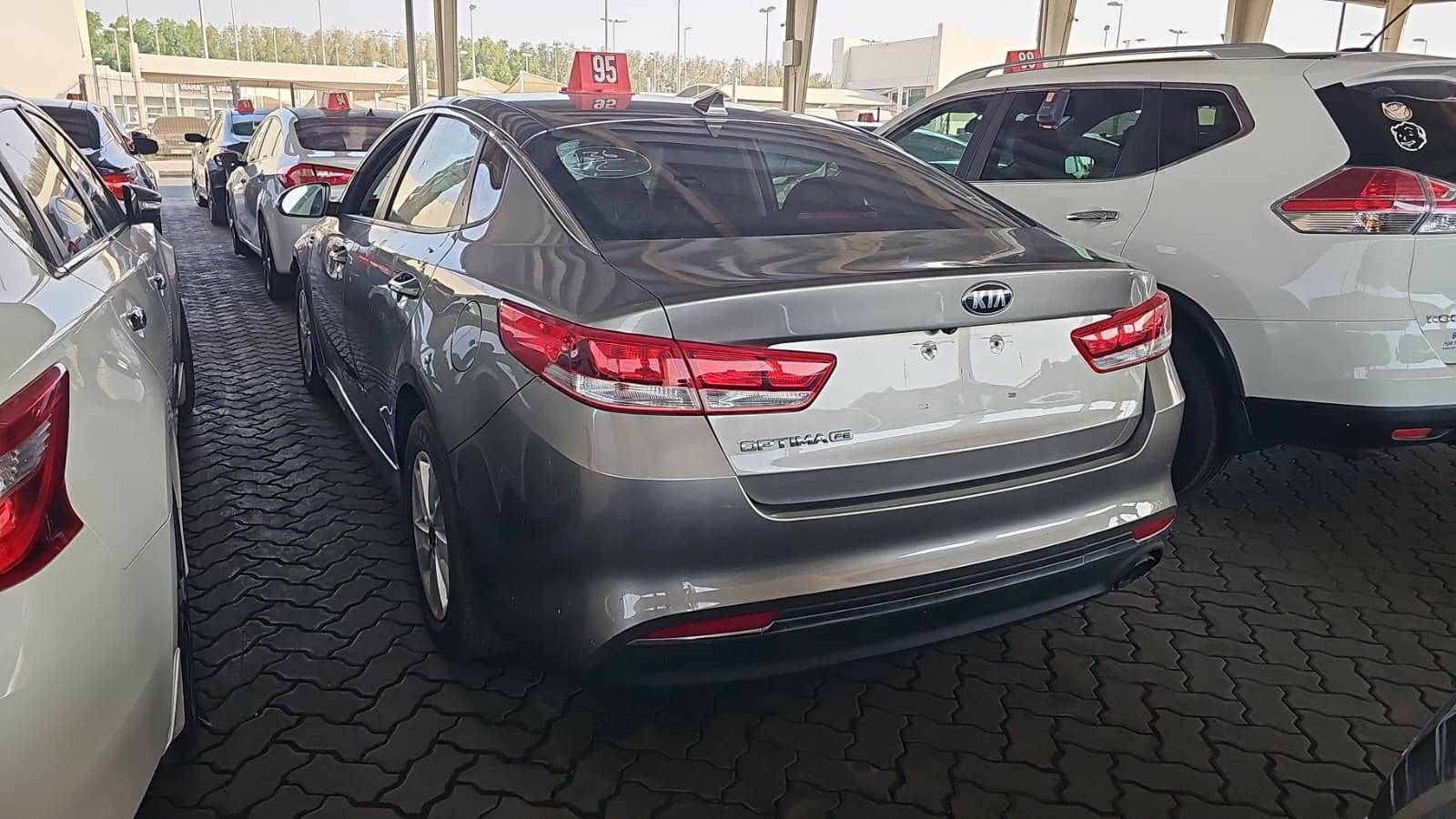 2016 KIA OPTIMA — 162999 Miles — Lot GG026183 — Souq - Marhaba Auctions Used Cars - Image 3