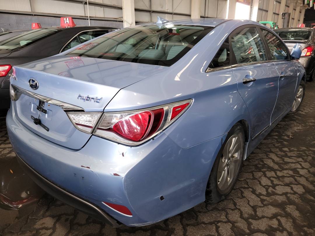 2013 HYUNDAI SONATA — 172386 Miles — Lot 37934903 — Main - Marhaba Auctions Used Cars - Image 3