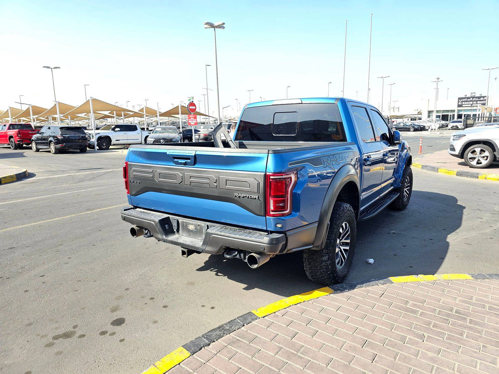 2019 FORD F150 - Raptor — 100572 Miles — Lot 81911985 — Souq - Marhaba Auctions Used Cars - Image 5