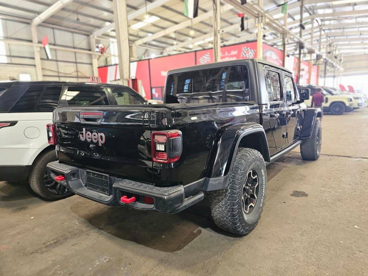 2020 JEEP GLADIATOR — 75667 KM — Lot 146002 — Main - Marhaba Auctions Used Cars - Image 5