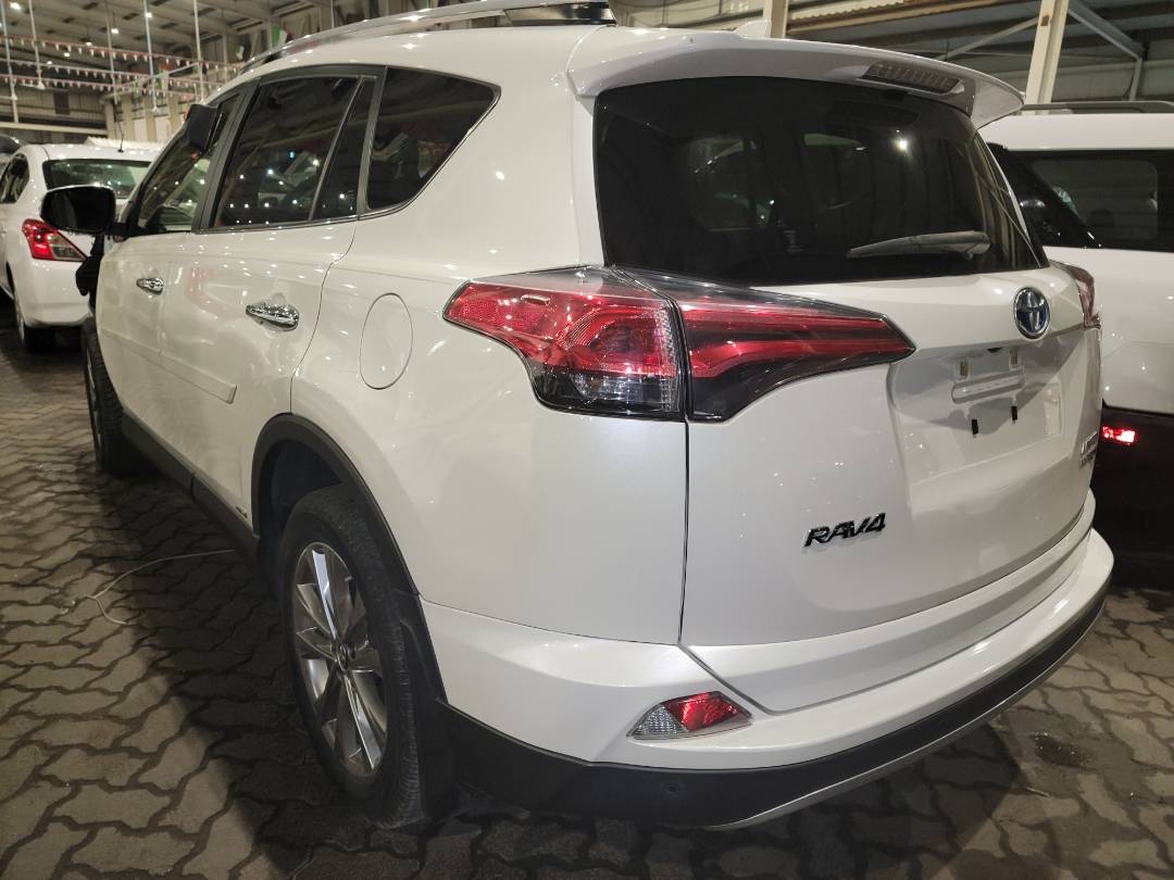 2018 TOYOTA RAV4 — 100114 Miles — Lot 68335683 - Marhaba Auctions Used Cars - Image 3