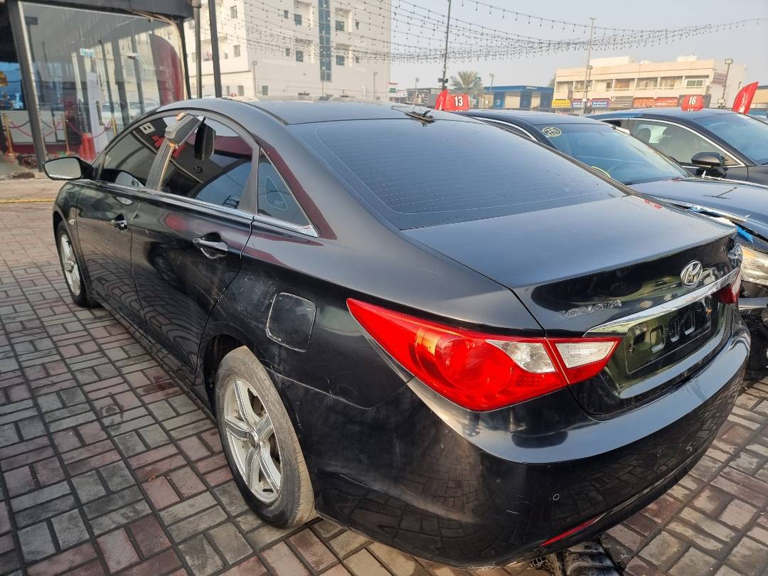 HYUNDAI SONATA 2011 - Marhaba Auction Used Cars - Image 4
