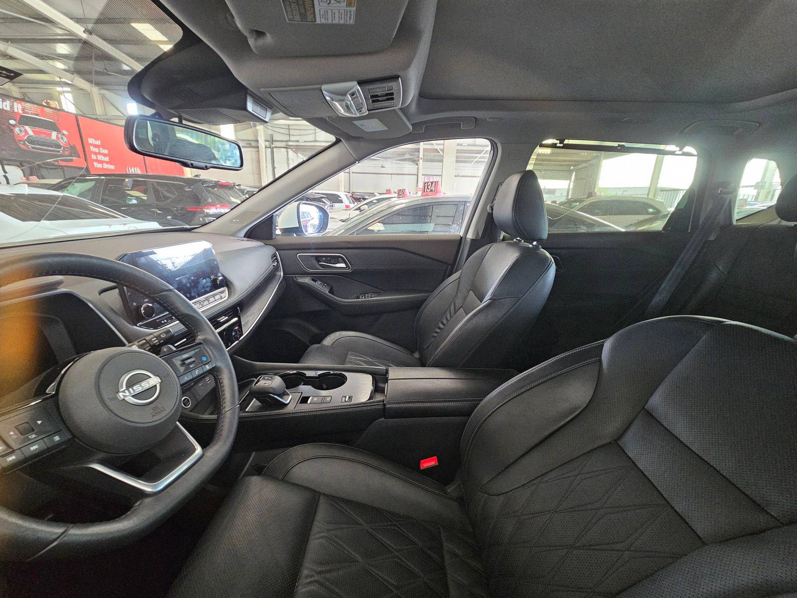 NISSAN ROGUE 2023 - Marhaba Auction Used Cars - Image 8