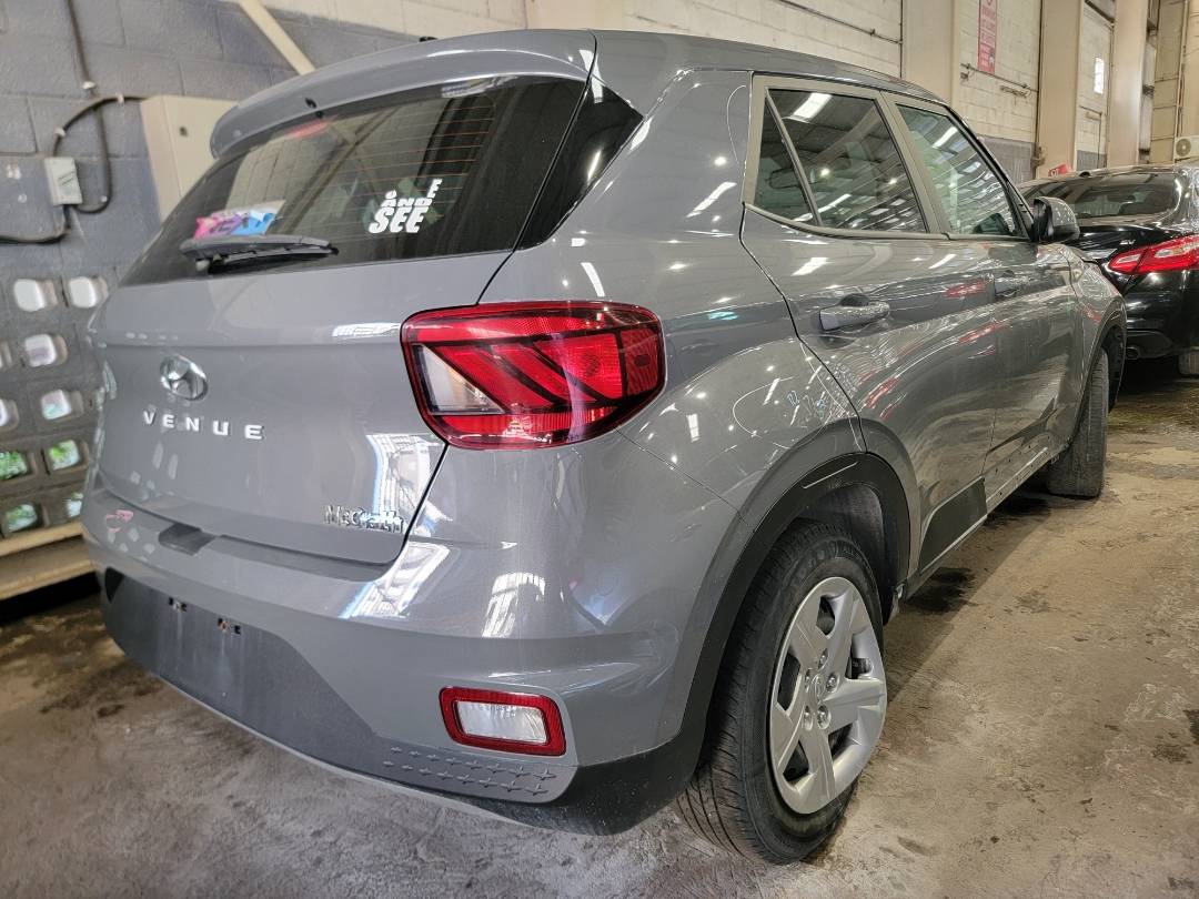 2020 HYUNDAI VENUE SEL — 88036 Miles — Lot 65580543 - Marhaba Auctions Used Cars - Image 3