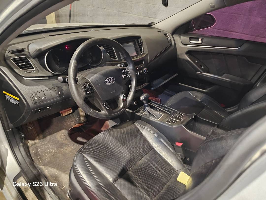 2013 KIA K7 — 197105 KM — Lot A100937 — Main - Marhaba Auctions Used Cars - Image 8