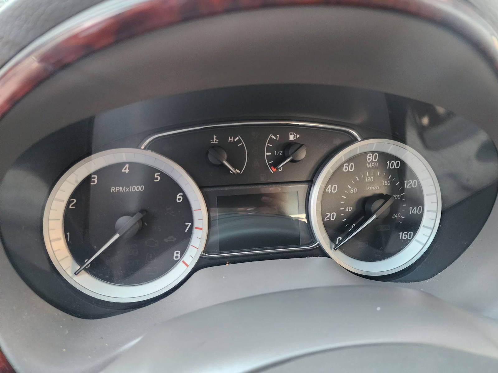 2013 NISSAN SENTRA — 130533 Miles — Lot 72872133 - Marhaba Auctions Used Cars - Image 5