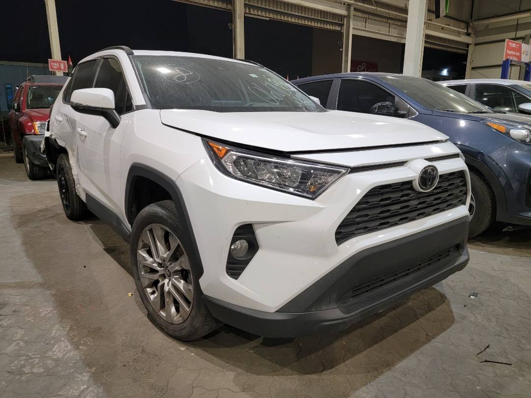 2020 TOYOTA RAV4 — 69042 Miles — Lot 0LC060198 — Main - Marhaba Auctions Used Cars - Image 4