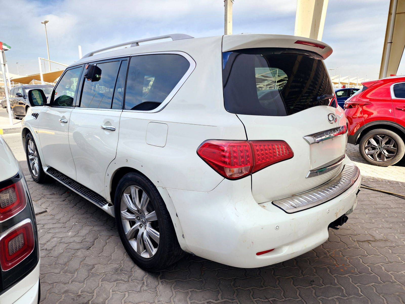 2014 INFINITI QX80 — 168756 Miles — Lot 57174604 — Souq - Marhaba Auctions Used Cars - Image 3
