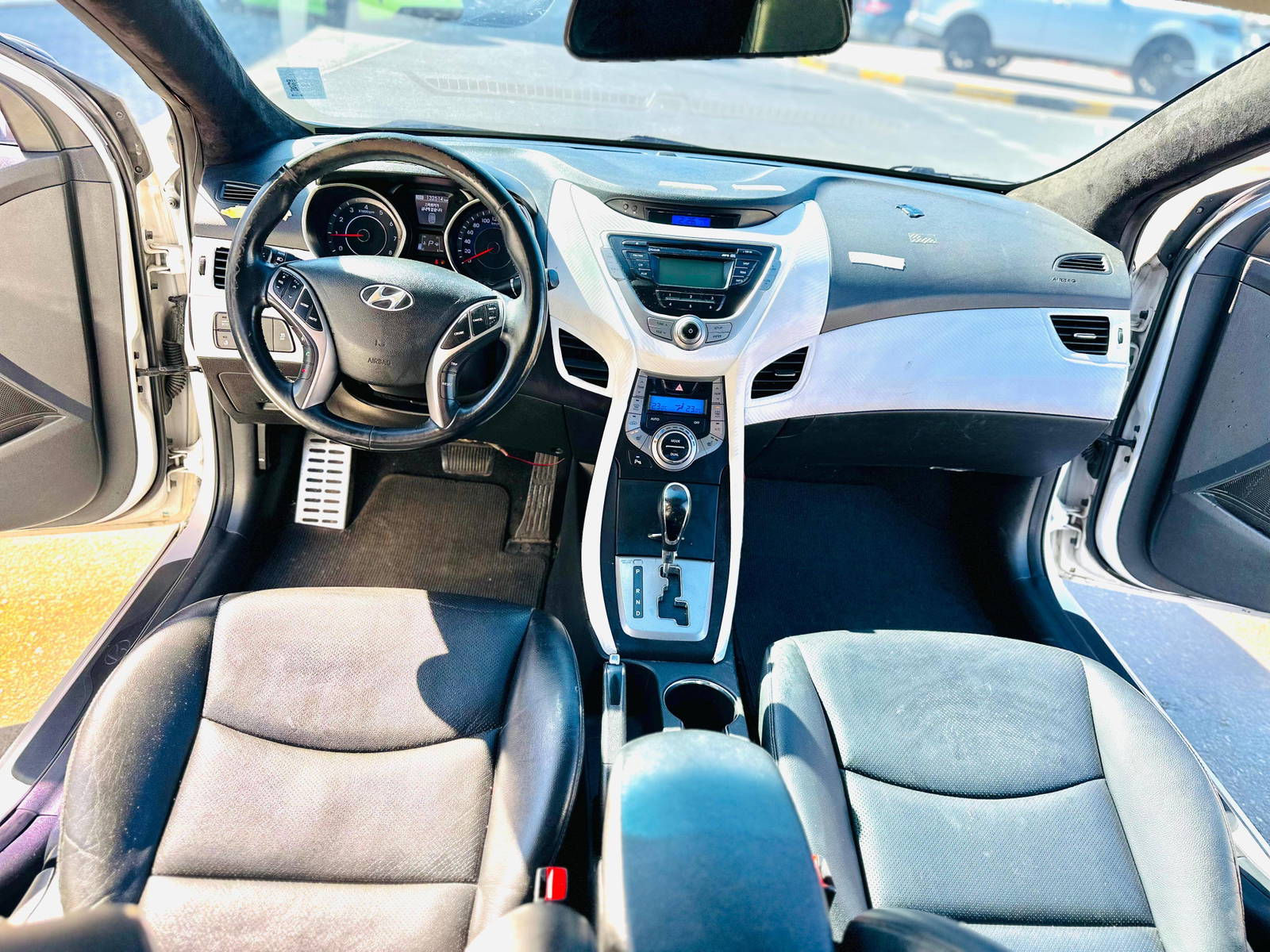 2013 HYUNDAI AVANTE — 132514 KM — Lot 730819 — Souq - Marhaba Auctions Used Cars - Image 9