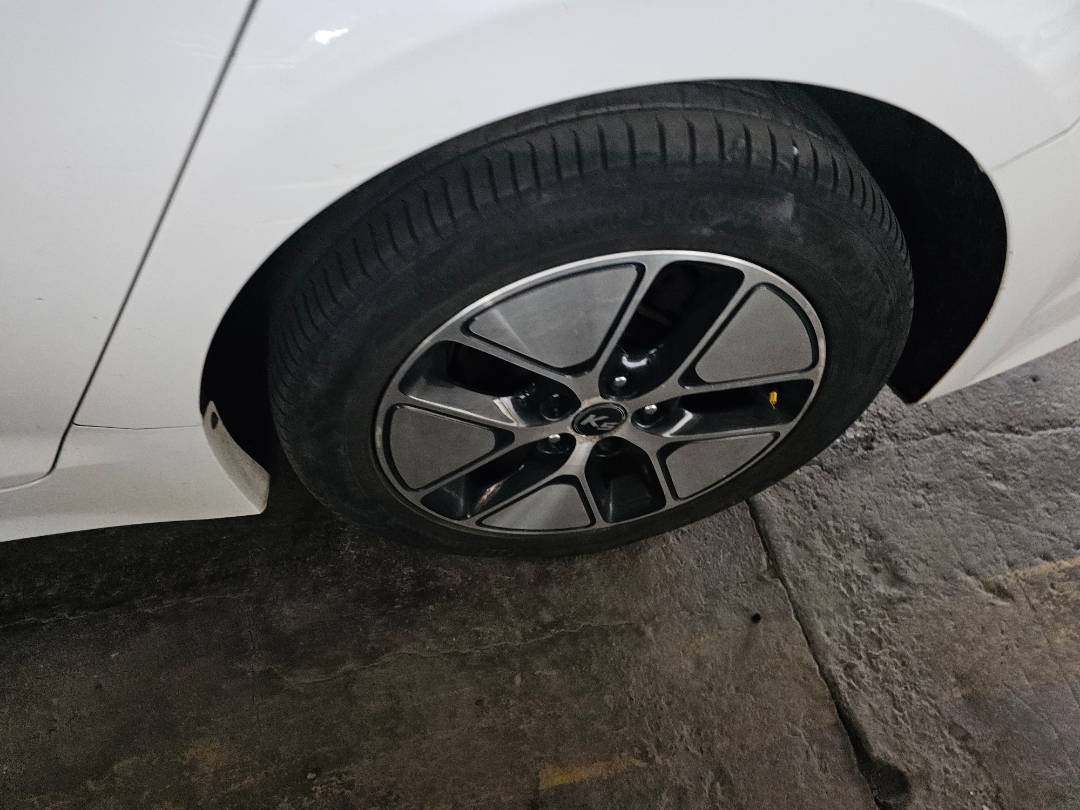 2013 KIA K5 — 82336 KM — Lot 016567 — Main - Marhaba Auctions Used Cars - Image 6