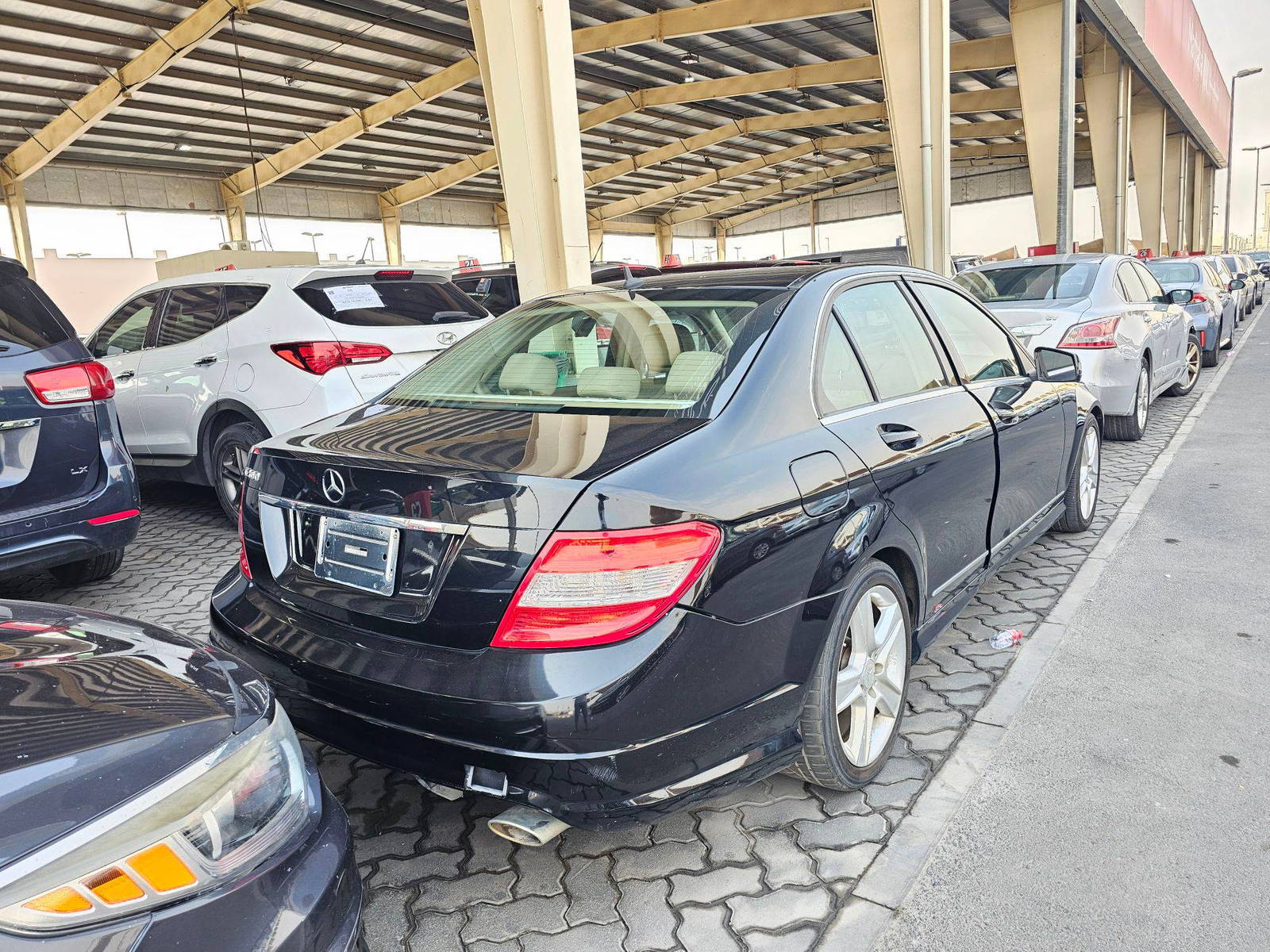 2011 MERCEDES BENZ C300 — 226266 Miles — Lot A470295 — Souq - Marhaba Auctions Used Cars - Image 4