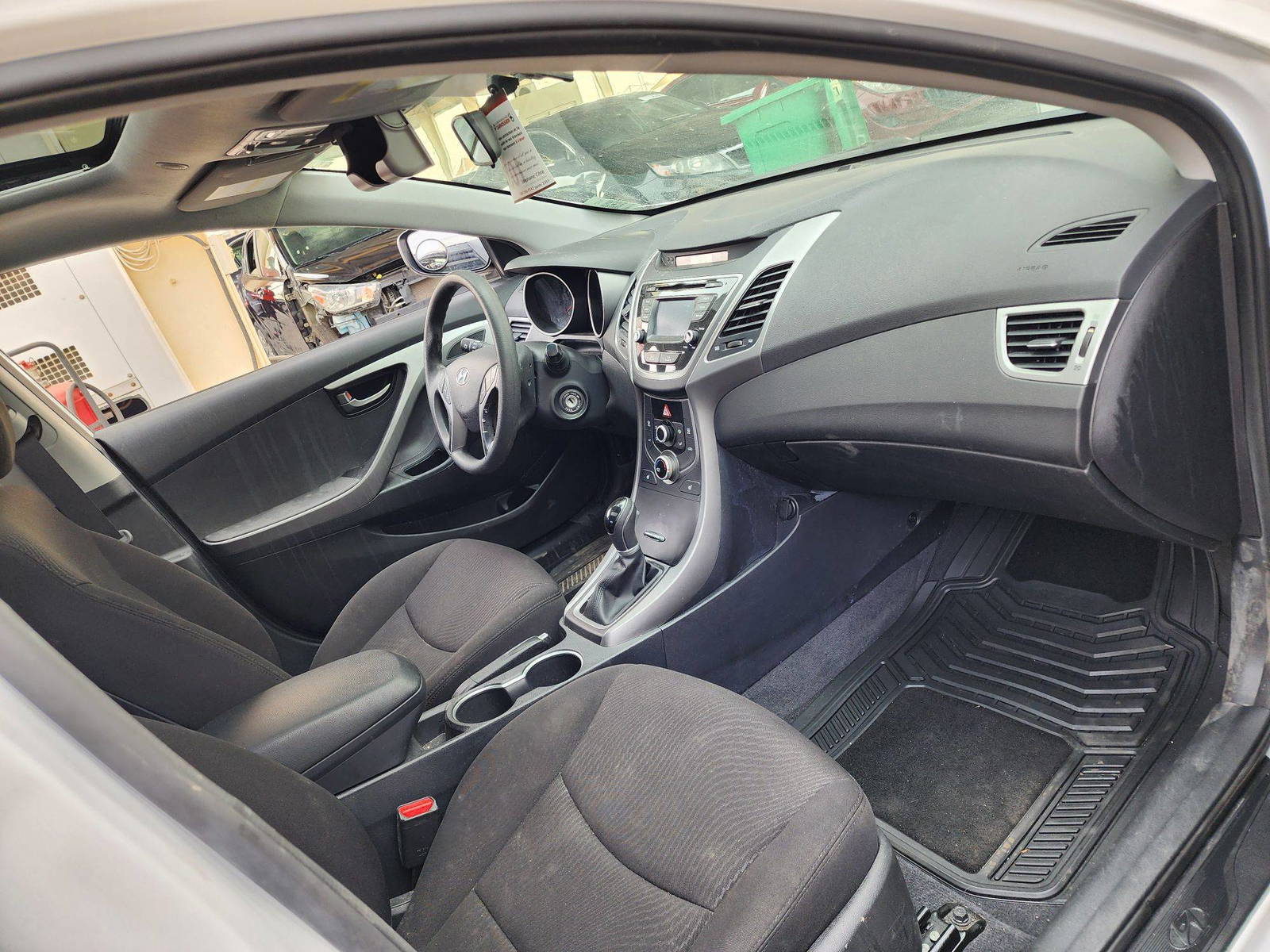 2016 HYUNDAI ELANTRA — 39320 KM — Lot 644697 — Souq - Marhaba Auctions Used Cars - Image 7